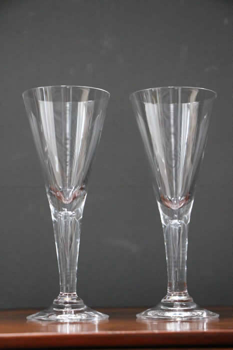 Vintage Galway Crystal Cut Etched Glass 8 Tall Flower Vase Heavy